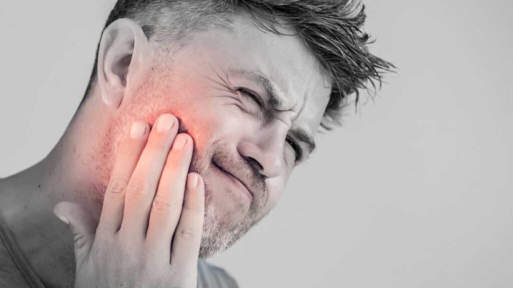 Diş Ağrısı Nasıl Geçer? Ne İyi Gelir?